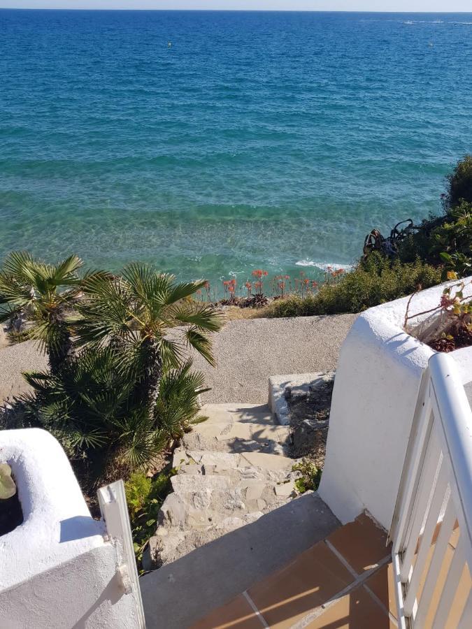 Casas Blancas Salou Villa Bagian luar foto